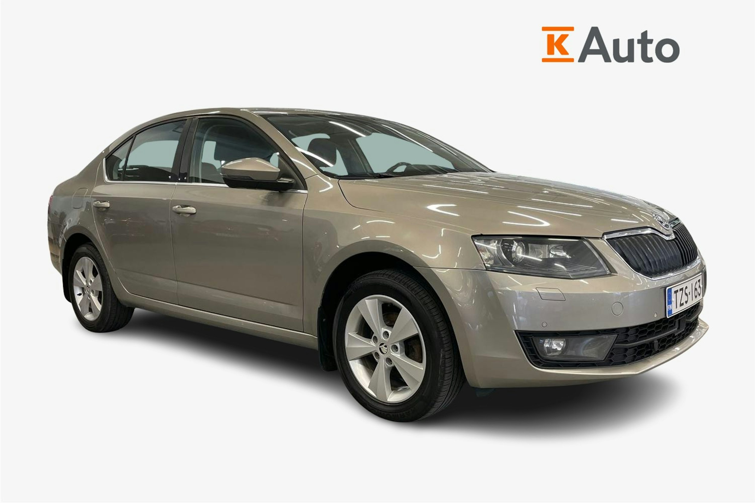 ruskea (beige) Skoda Octavia 2015 kuva 1.