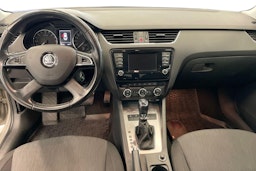 ruskea (beige) Skoda Octavia 2015 kuva 9.