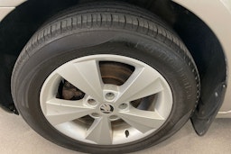 ruskea (beige) Skoda Octavia 2015 kuva 11.