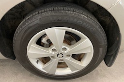 ruskea (beige) Skoda Octavia 2015 kuva 13.