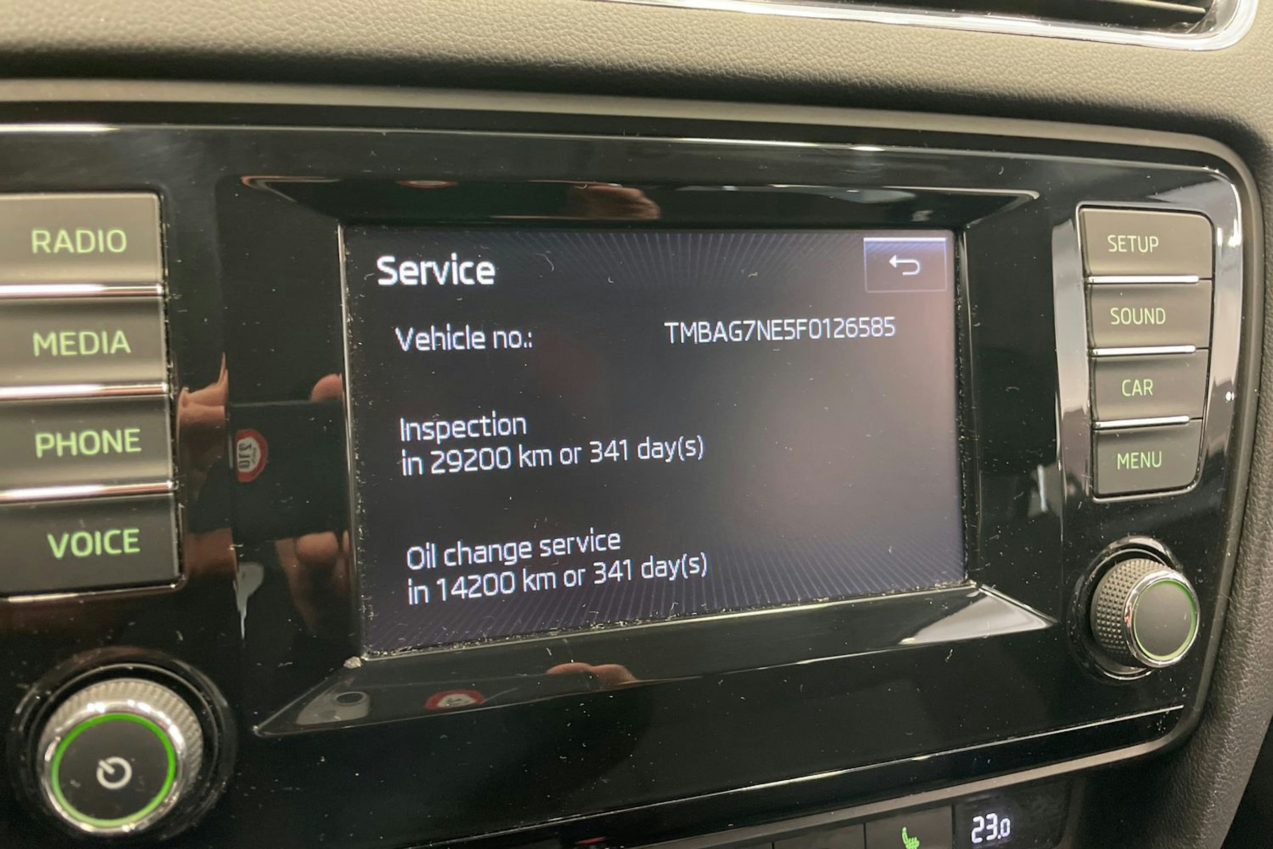ruskea (beige) Skoda Octavia 2015 kuva 20.