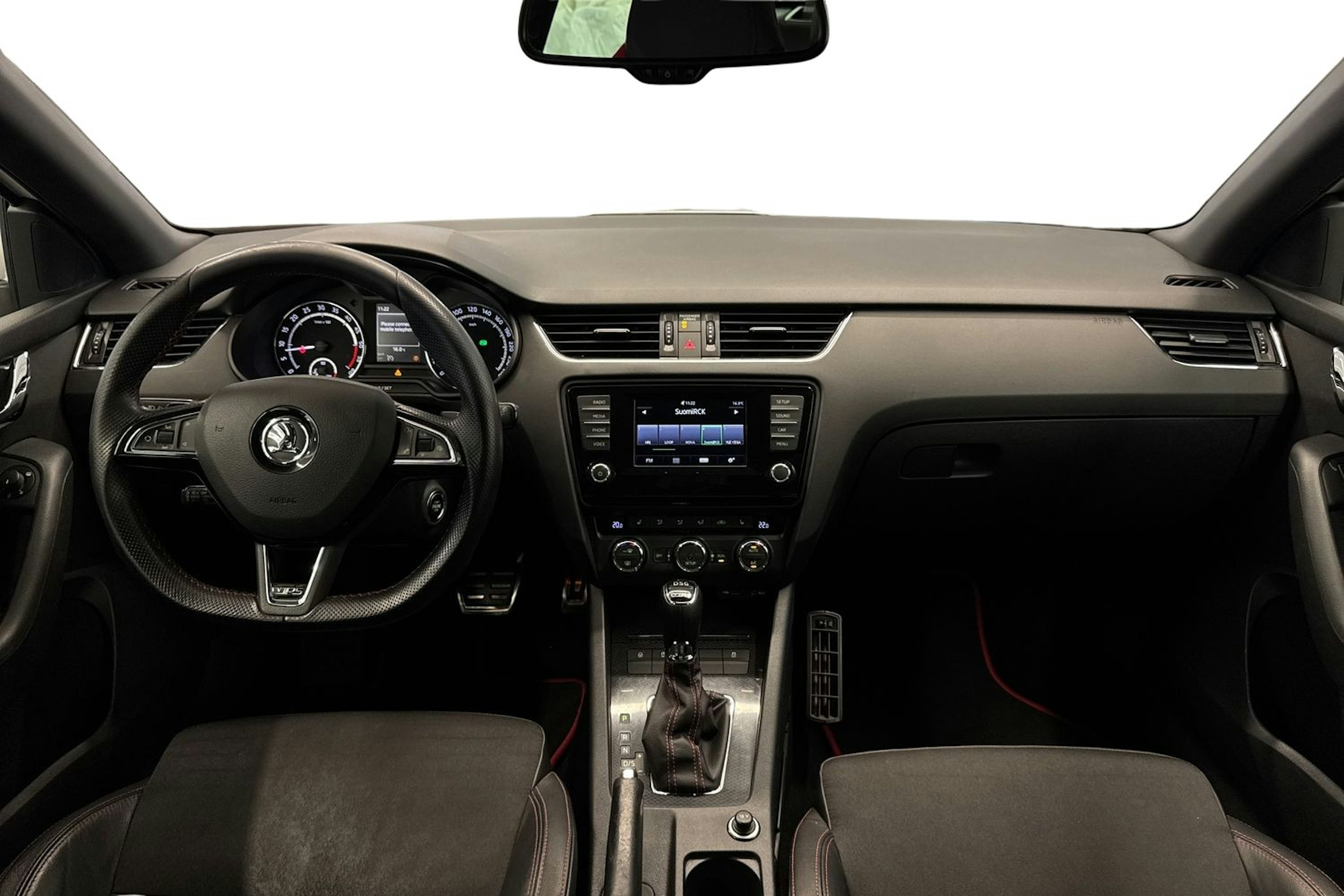 valkoinen Skoda Octavia 2015 kuva 9.