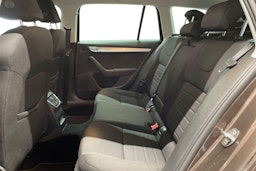 Ruskea (beige) Skoda OCTAVIA 2015 kuva 10.