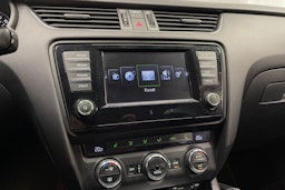 Ruskea (beige) Skoda OCTAVIA 2015 kuva 18.