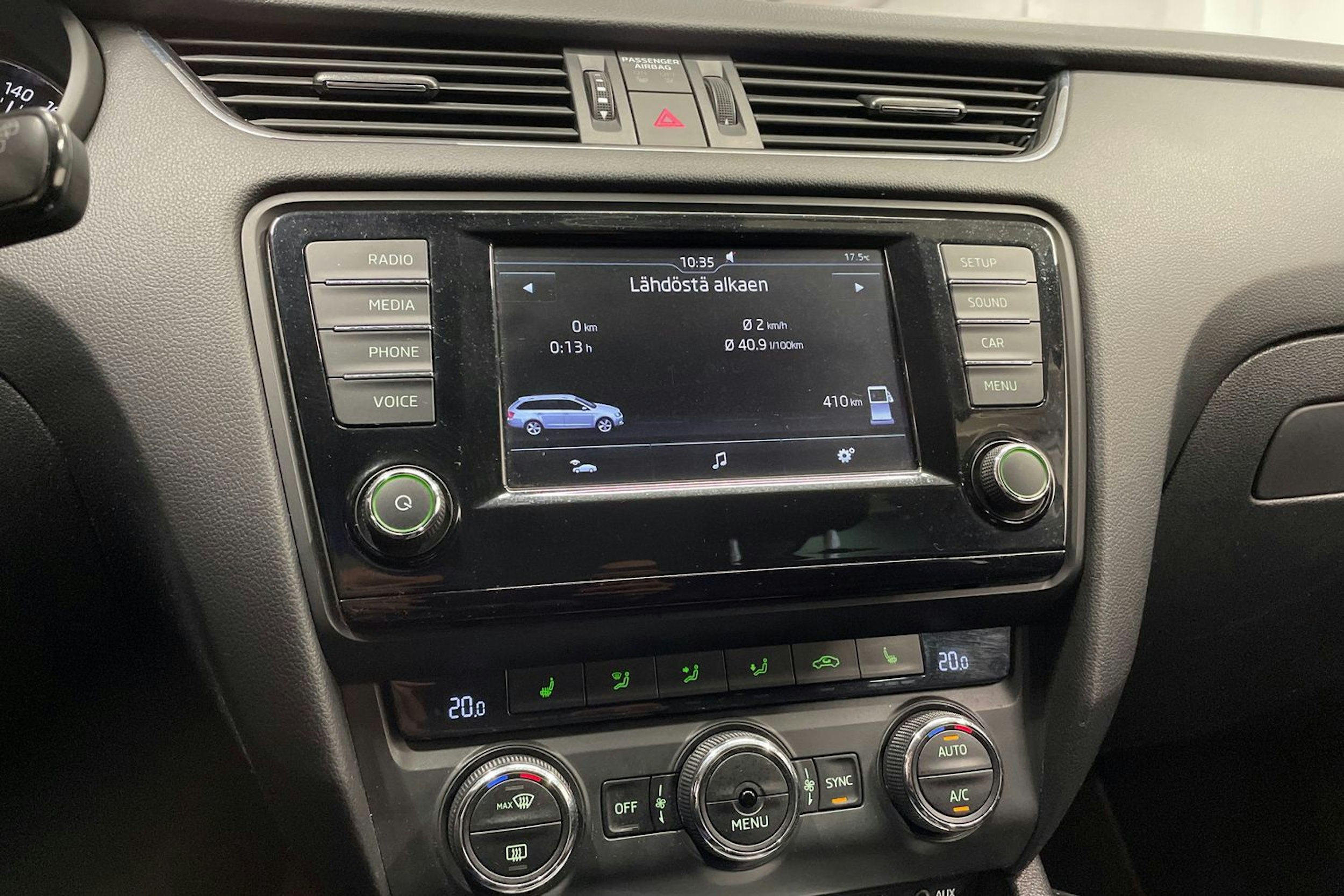 Ruskea (beige) Skoda OCTAVIA 2015 kuva 19.