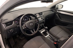 valkoinen Skoda Octavia 2015 kuva 7.