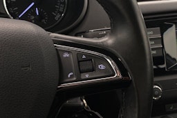 valkoinen Skoda Octavia 2015 kuva 25.