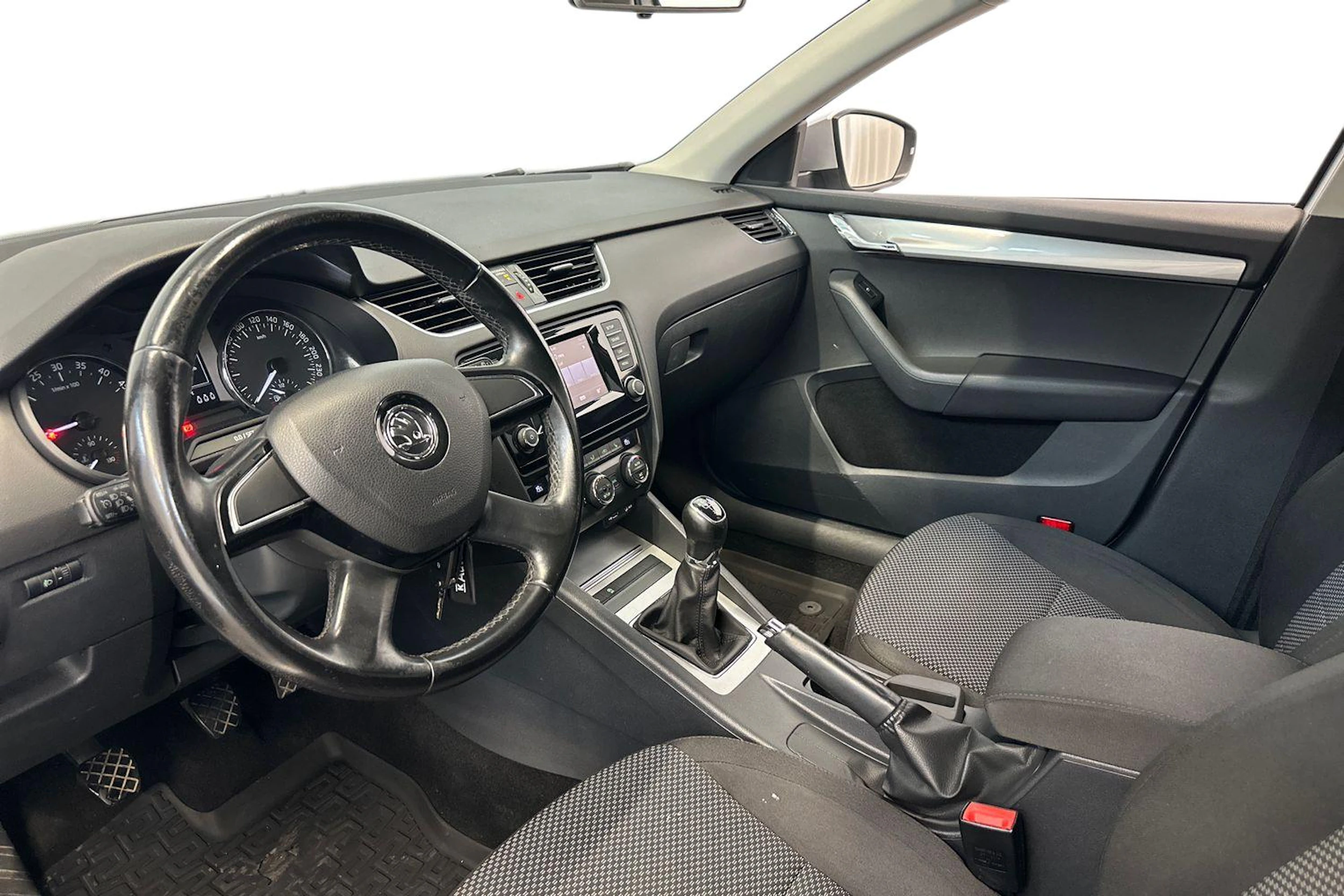 hopea Skoda Octavia 2015 kuva 6.