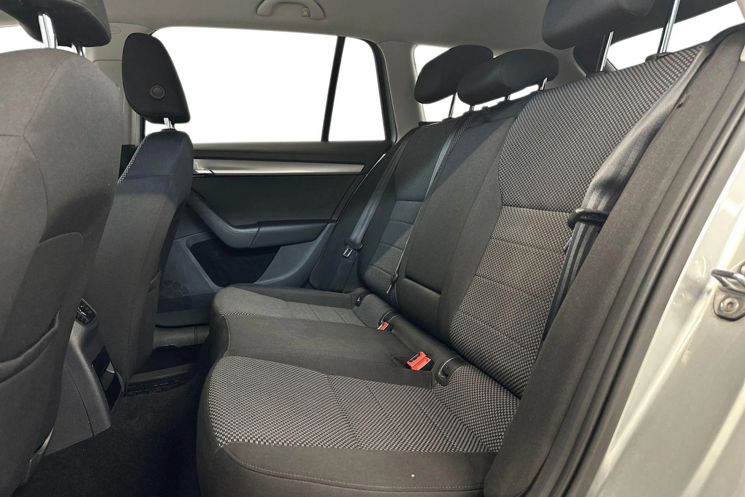 hopea Skoda Octavia 2015 kuva 8.