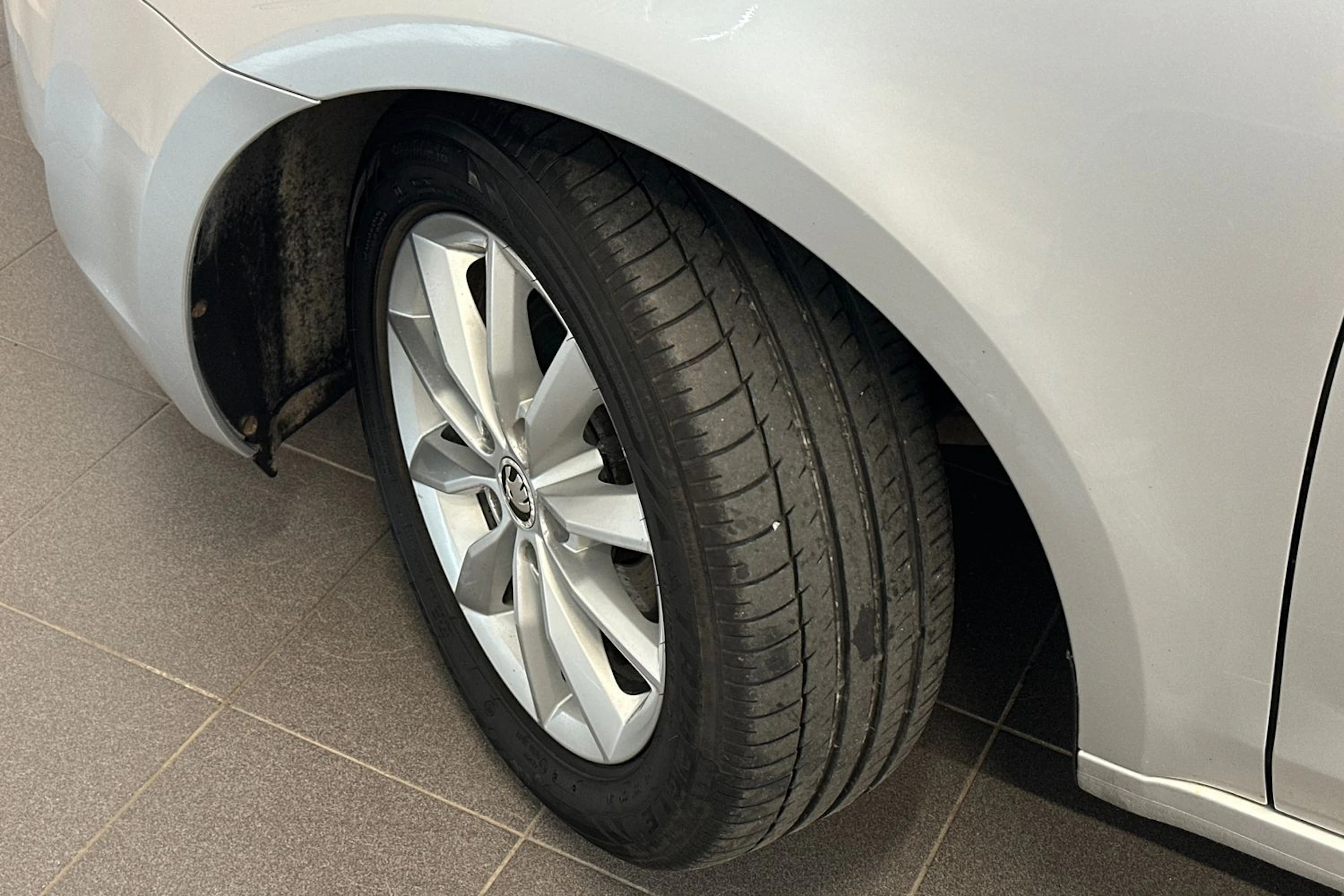 hopea Skoda Octavia 2015 kuva 24.