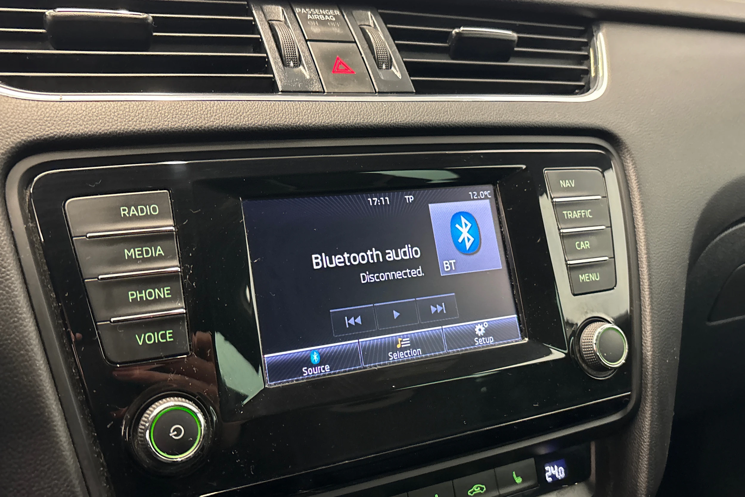 valkoinen Skoda Octavia 2015 kuva 17.