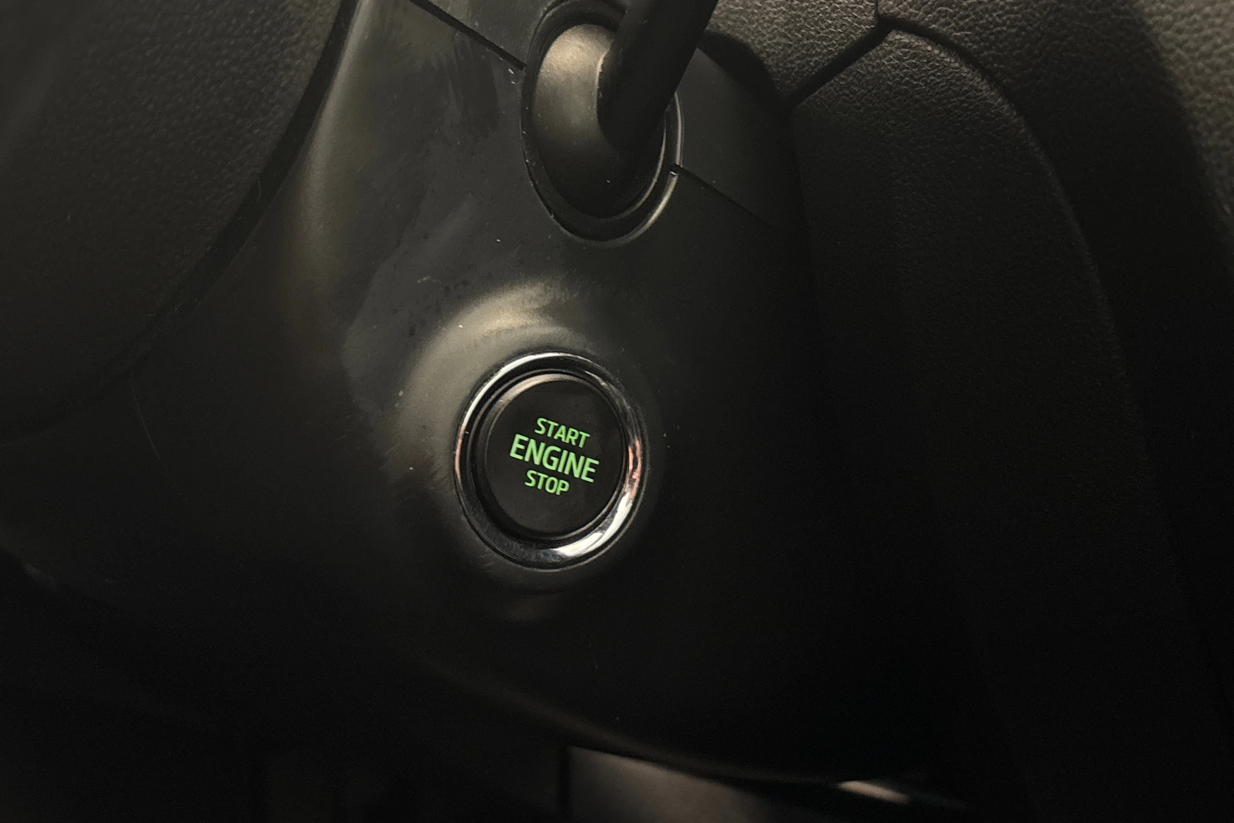 valkoinen Skoda Octavia 2015 kuva 22.