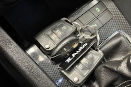 valkoinen Skoda Octavia 2015 kuva 23.