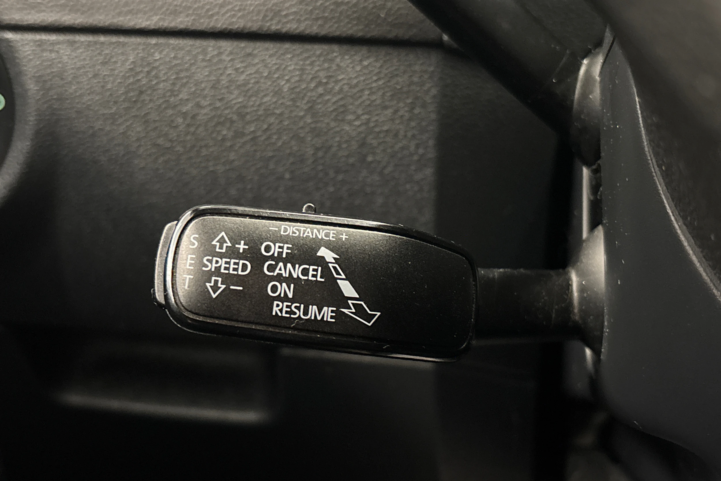 valkoinen Skoda Octavia 2015 kuva 25.