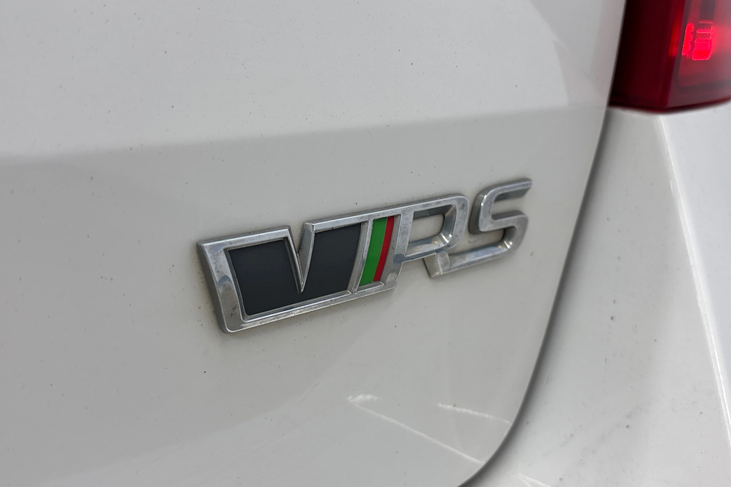 valkoinen Skoda Octavia 2015 kuva 32.