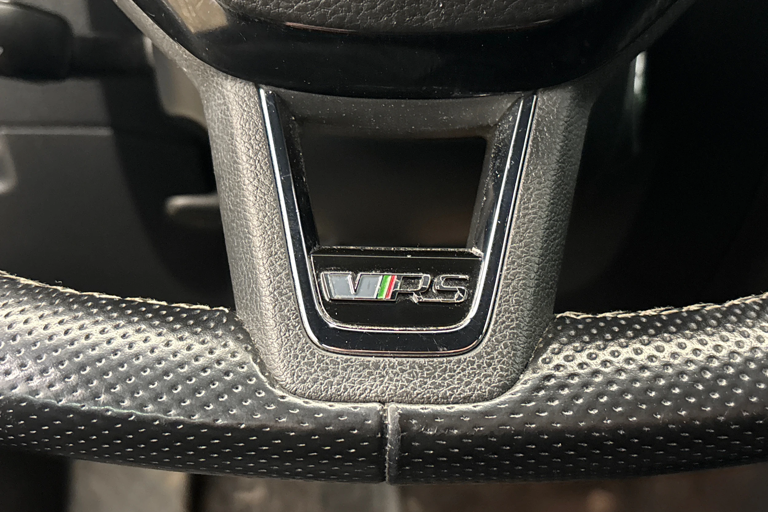 valkoinen Skoda Octavia 2015 kuva 34.