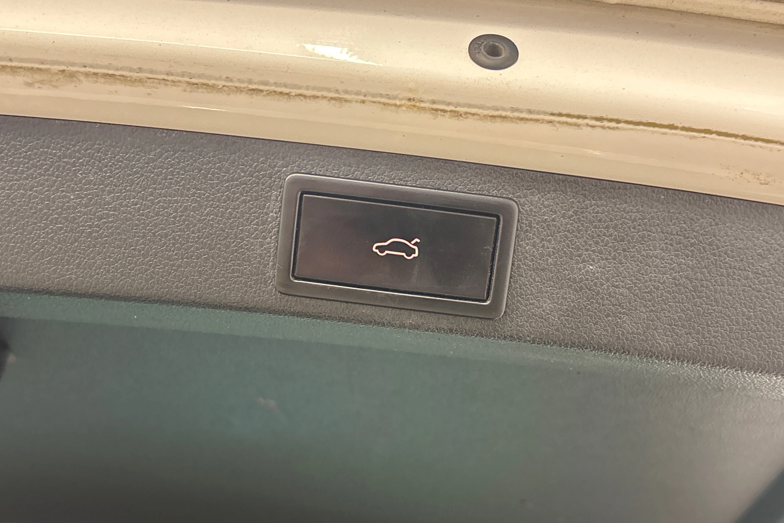 valkoinen Skoda Octavia 2015 kuva 35.