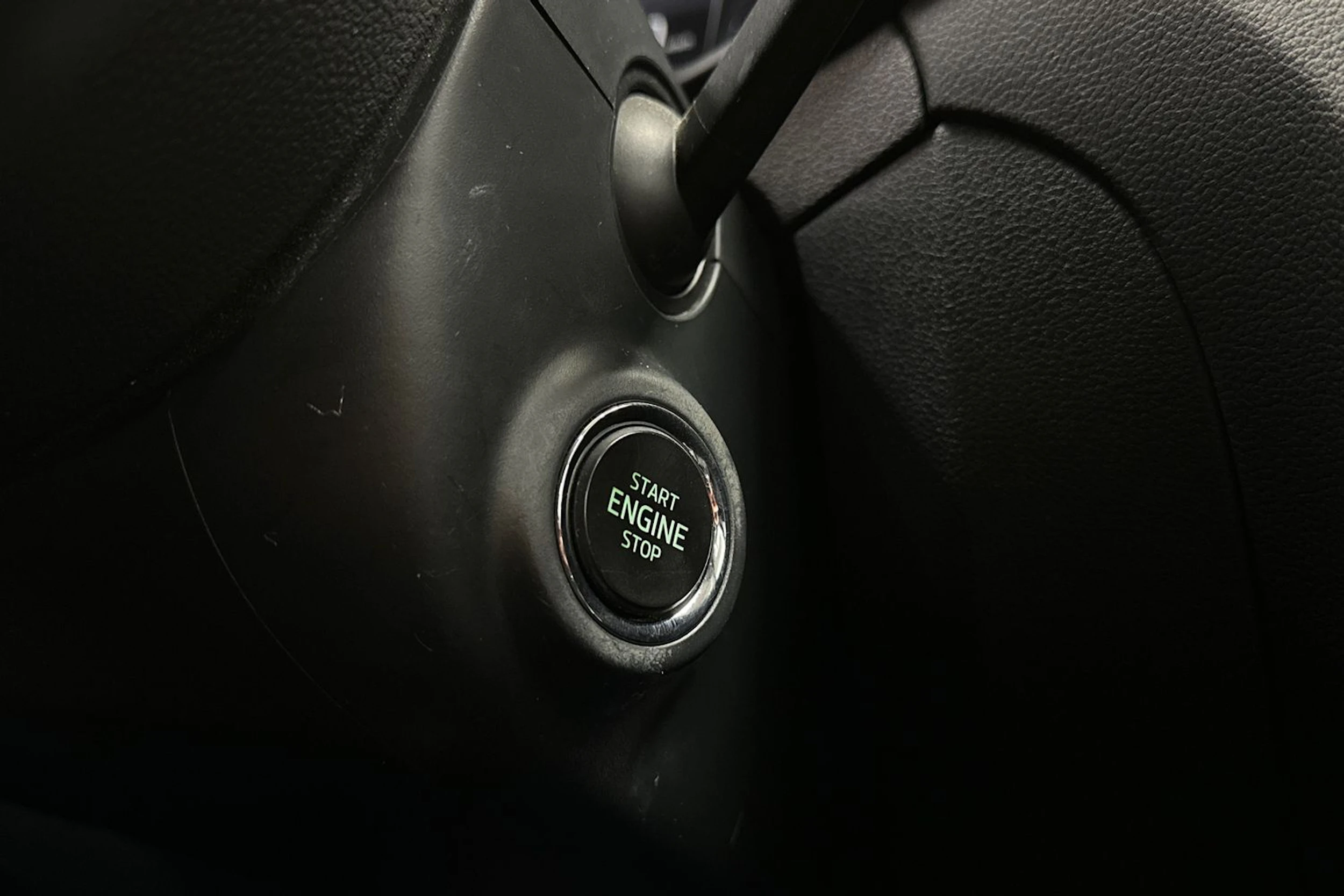 valkoinen Skoda Octavia 2015 kuva 17.