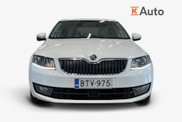 valkoinen Skoda Octavia 2017 kuva 5.