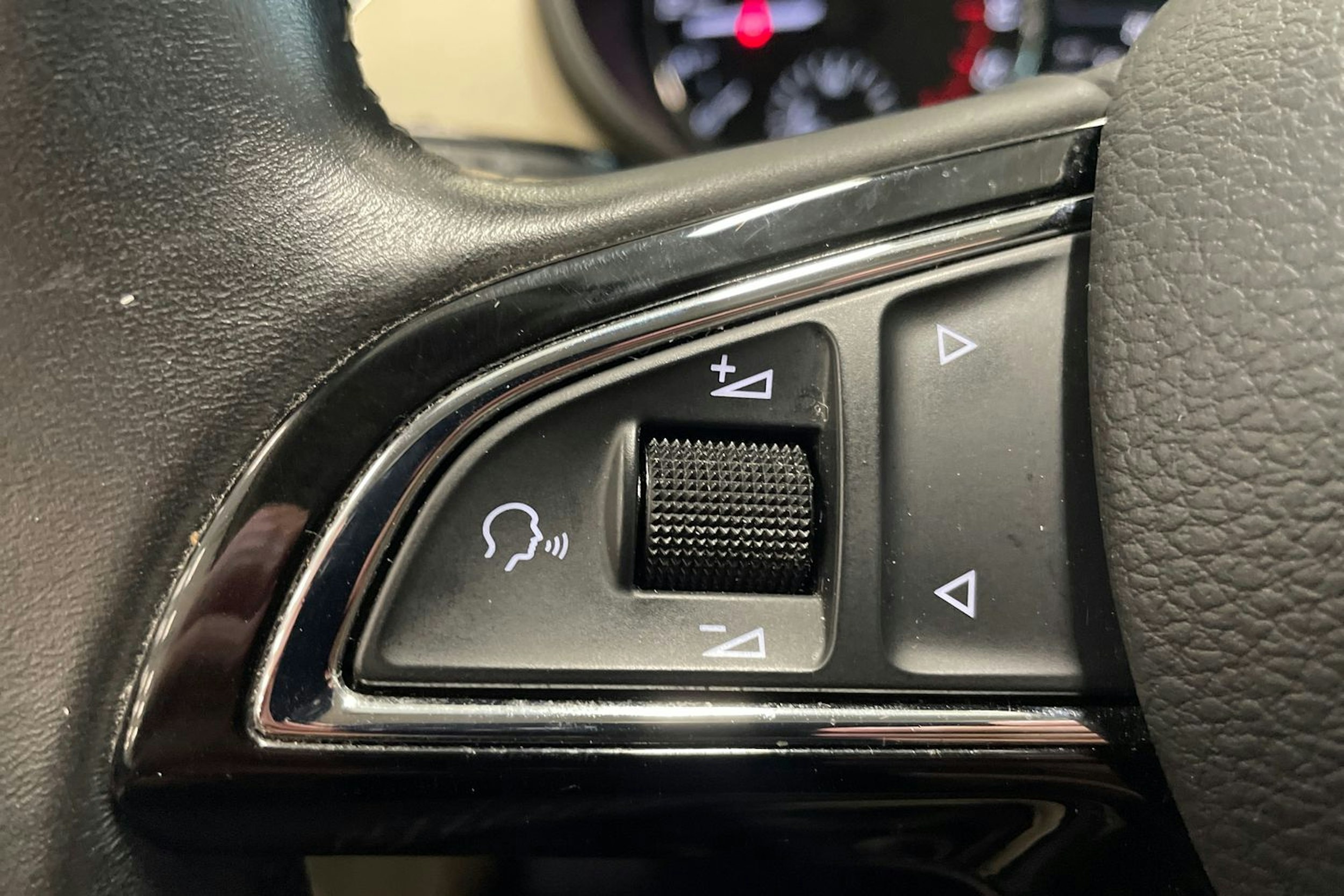valkoinen Skoda Octavia 2017 kuva 17.