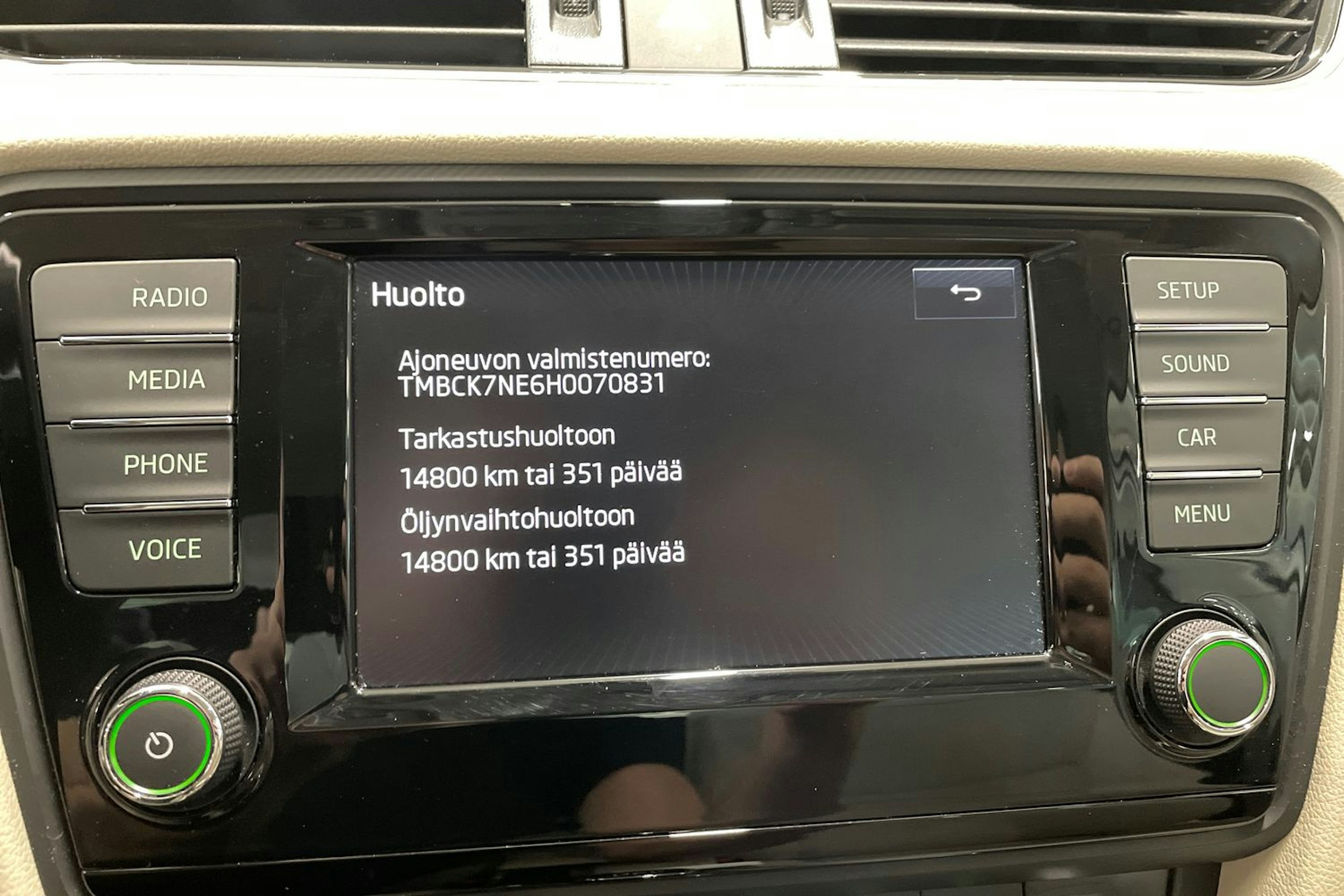 valkoinen Skoda Octavia 2017 kuva 26.