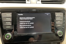 valkoinen Skoda Octavia 2017 kuva 26.