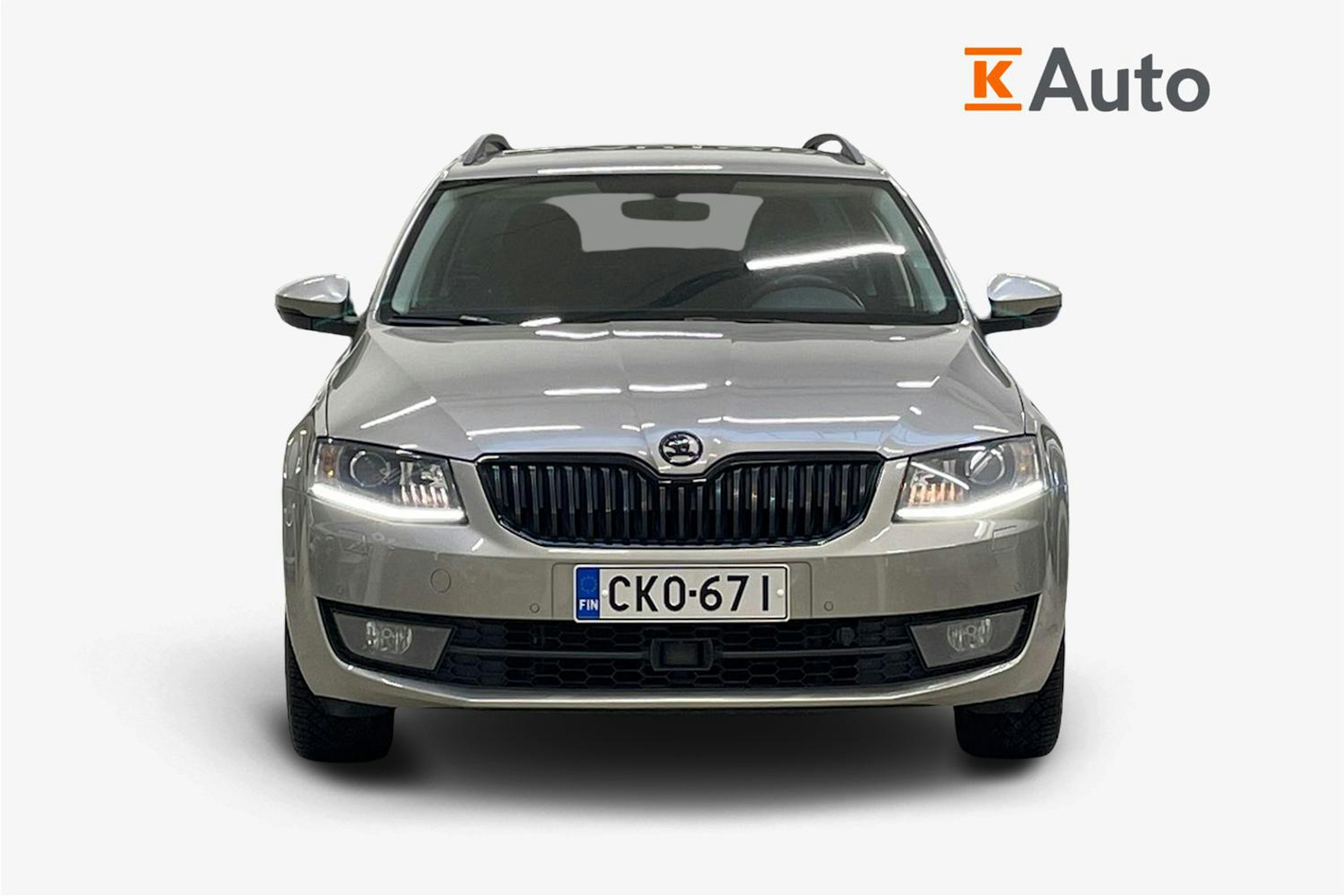 ruskea (beige) Skoda Octavia 2017 kuva 5.