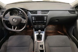 ruskea (beige) Skoda Octavia 2017 kuva 10.
