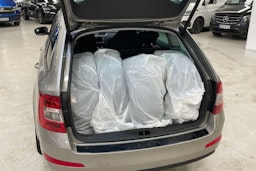 ruskea (beige) Skoda Octavia 2017 kuva 13.