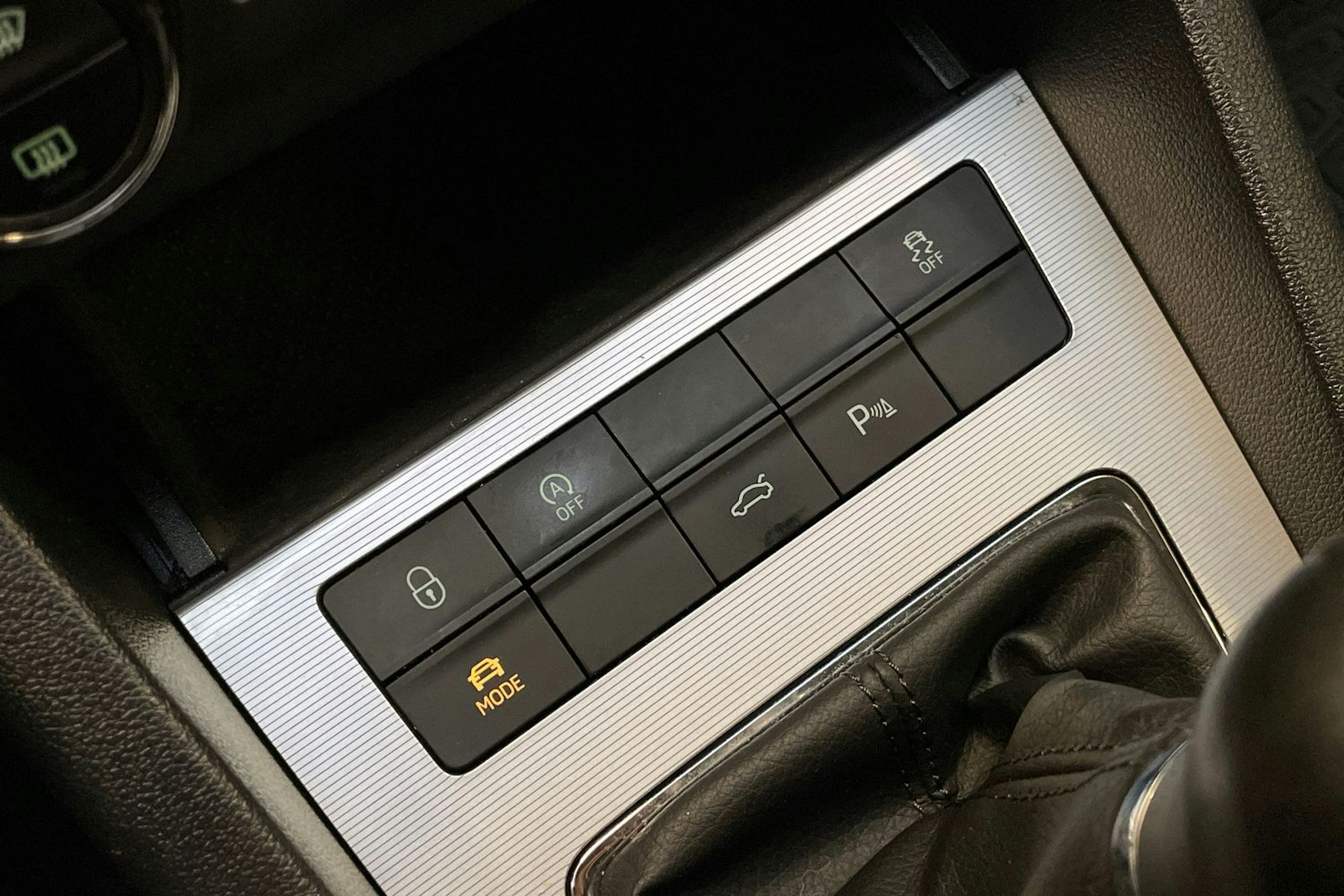 ruskea (beige) Skoda Octavia 2017 kuva 20.