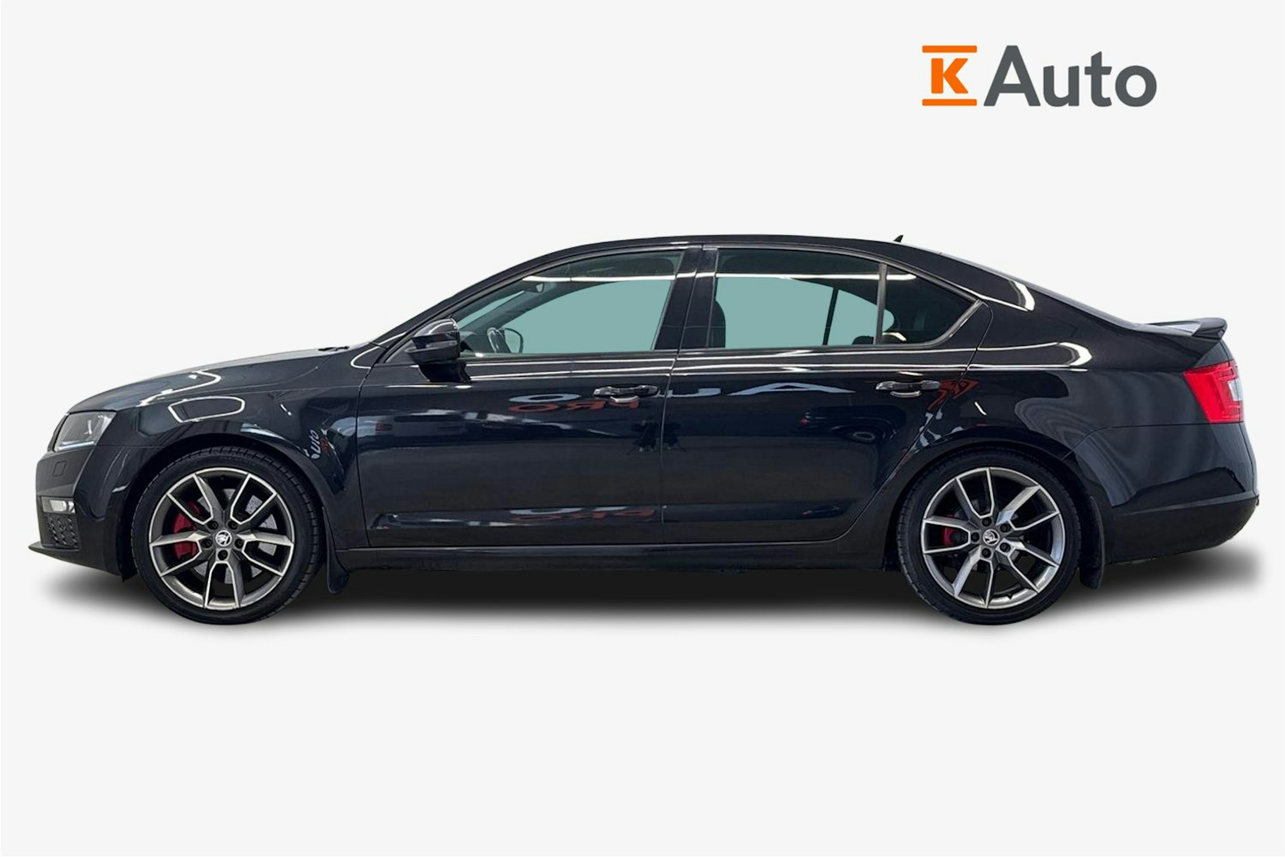 musta Skoda Octavia 2016 kuva 6.