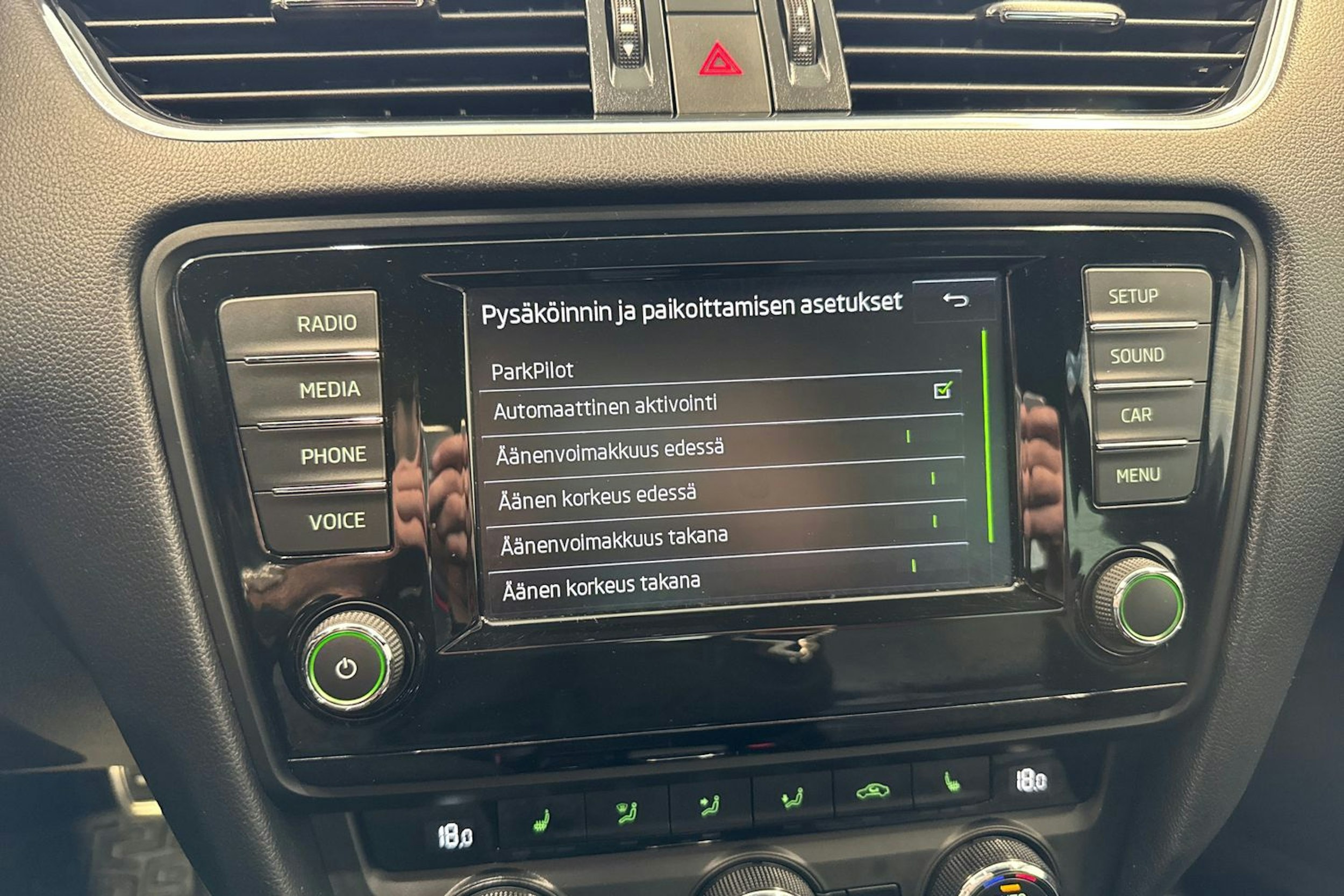 musta Skoda Octavia 2016 kuva 29.