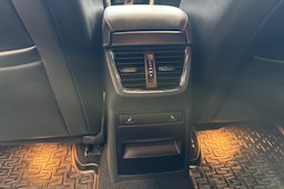 musta Skoda Octavia 2016 kuva 32.