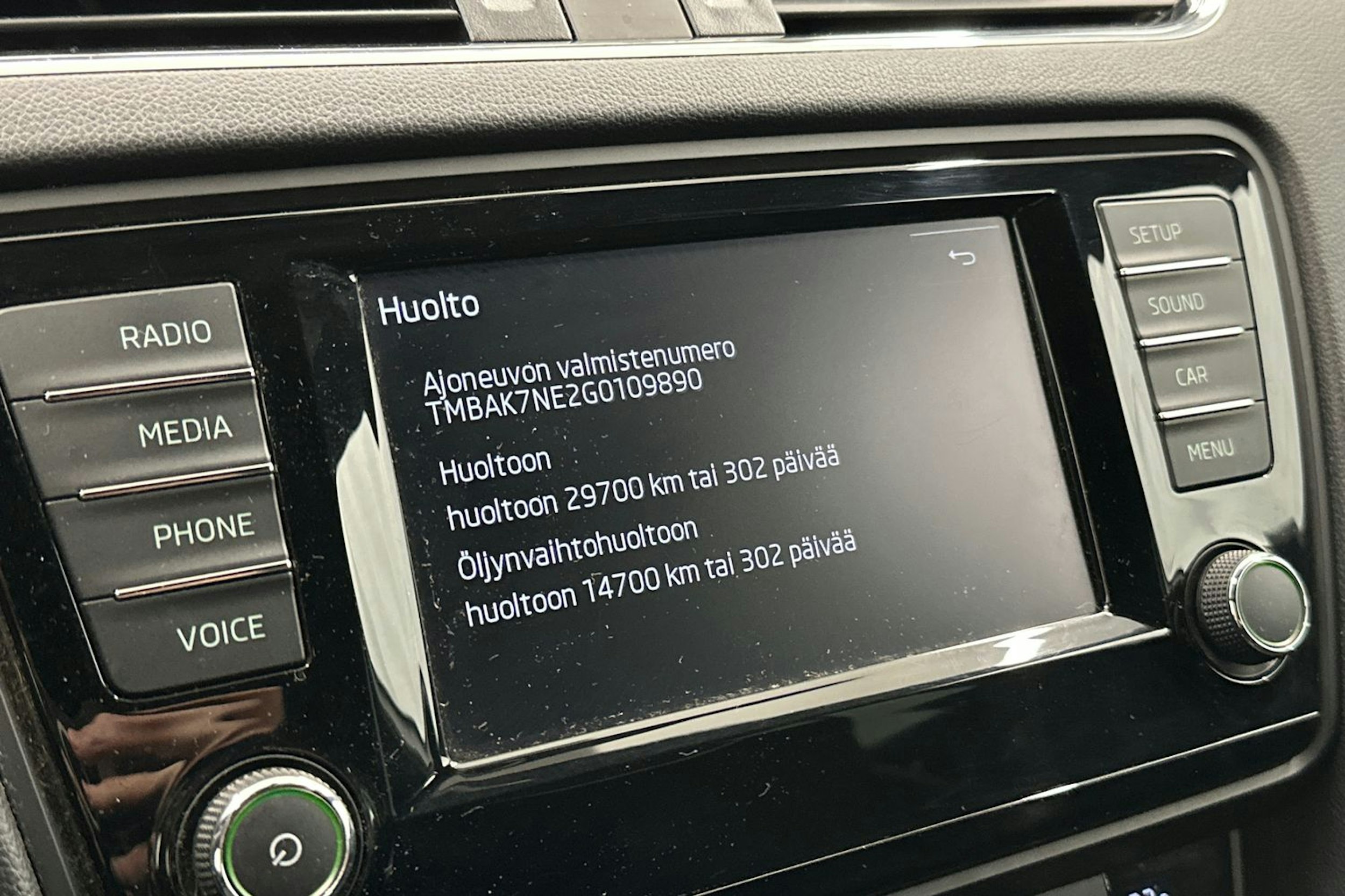 Valkoinen Skoda OCTAVIA 2016 kuva 18.