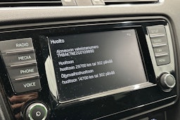 Valkoinen Skoda OCTAVIA 2016 kuva 18.