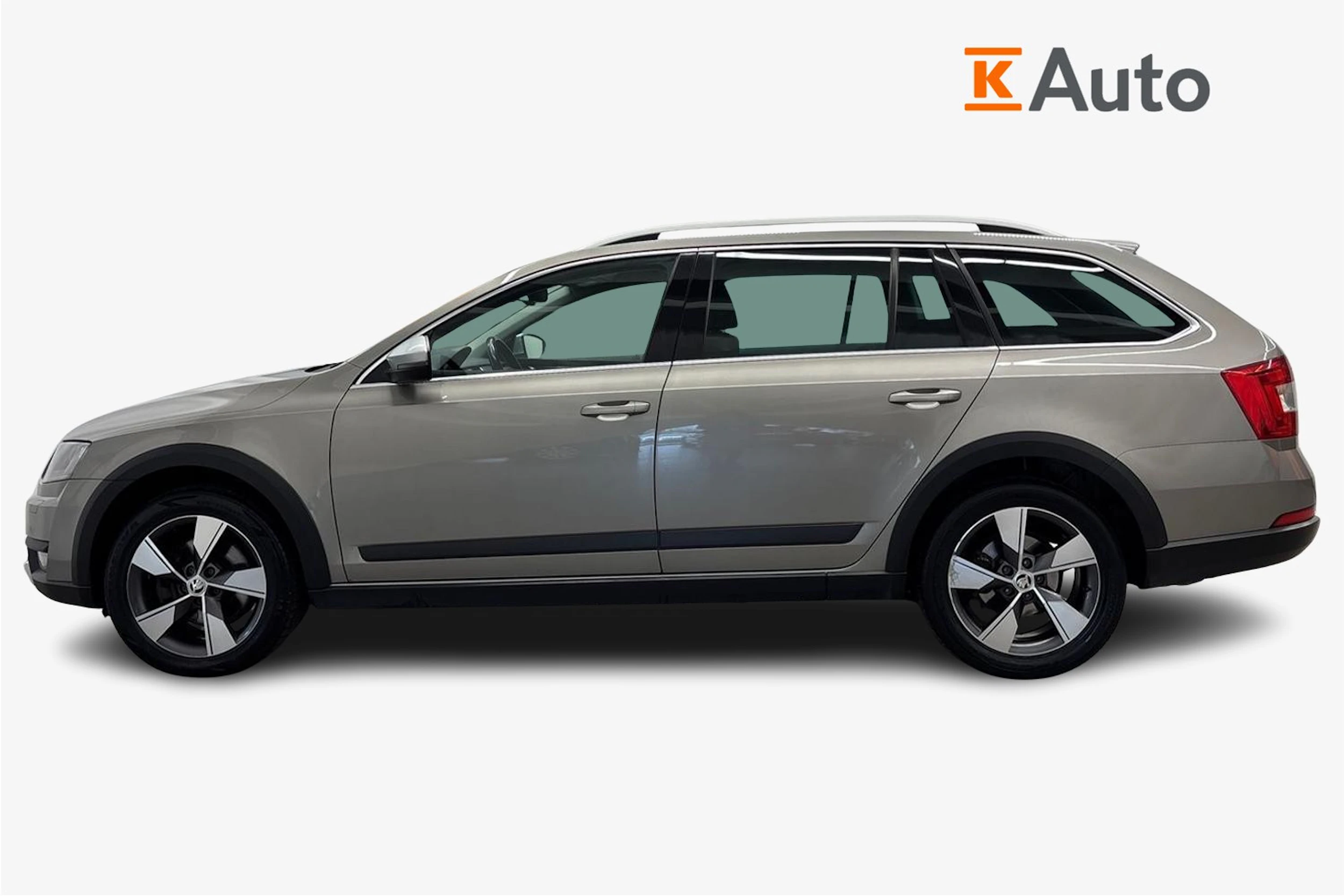 met. ruskea (beige) Skoda Octavia 2016 kuva 7.