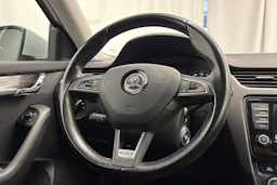 met. ruskea (beige) Skoda Octavia 2016 kuva 16.