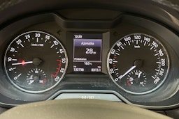 ruskea (beige) Skoda Octavia 2016 kuva 17.