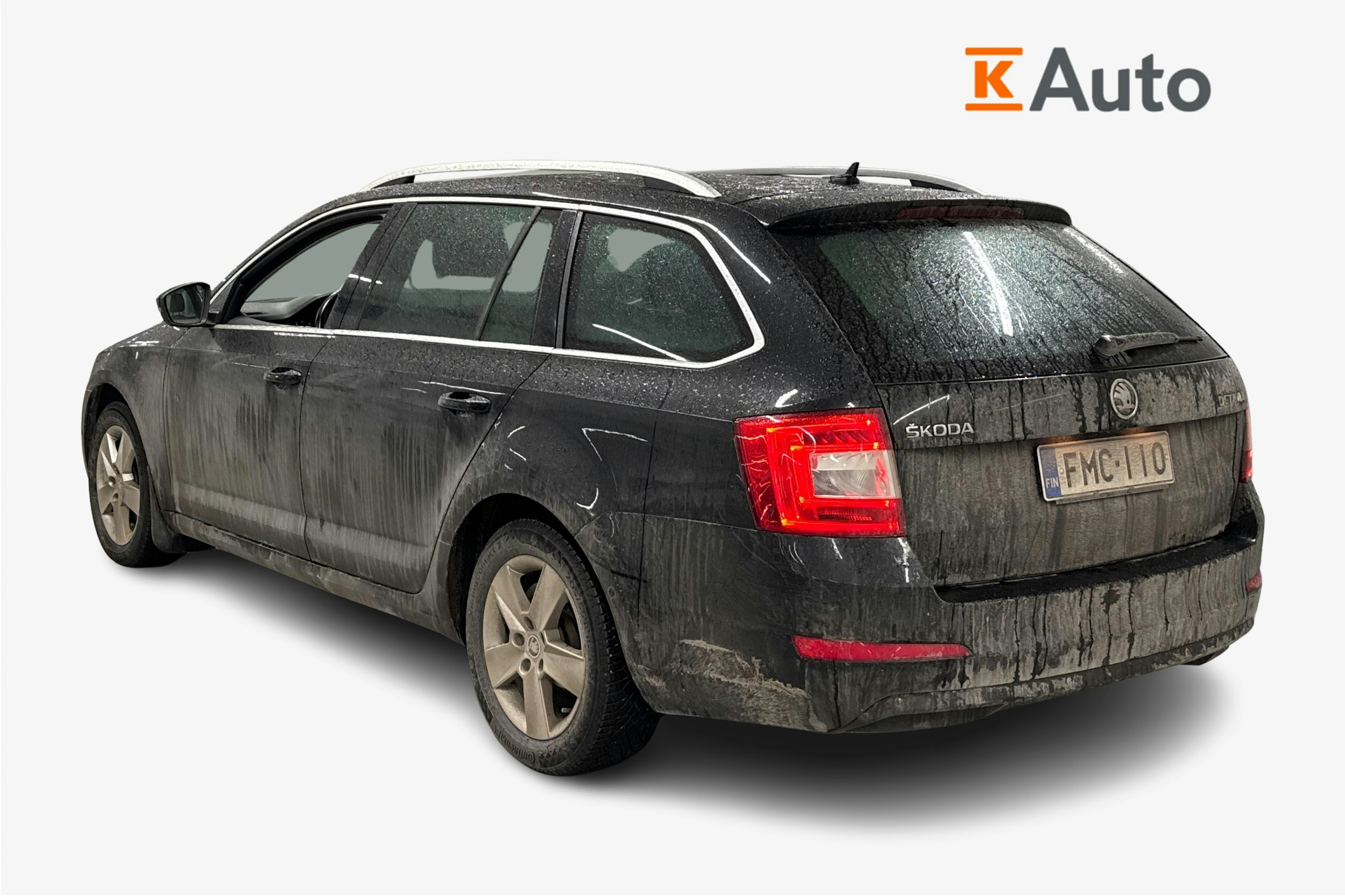 Musta Skoda OCTAVIA 2016 kuva 2.