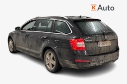 Musta Skoda OCTAVIA 2016 kuva 2.