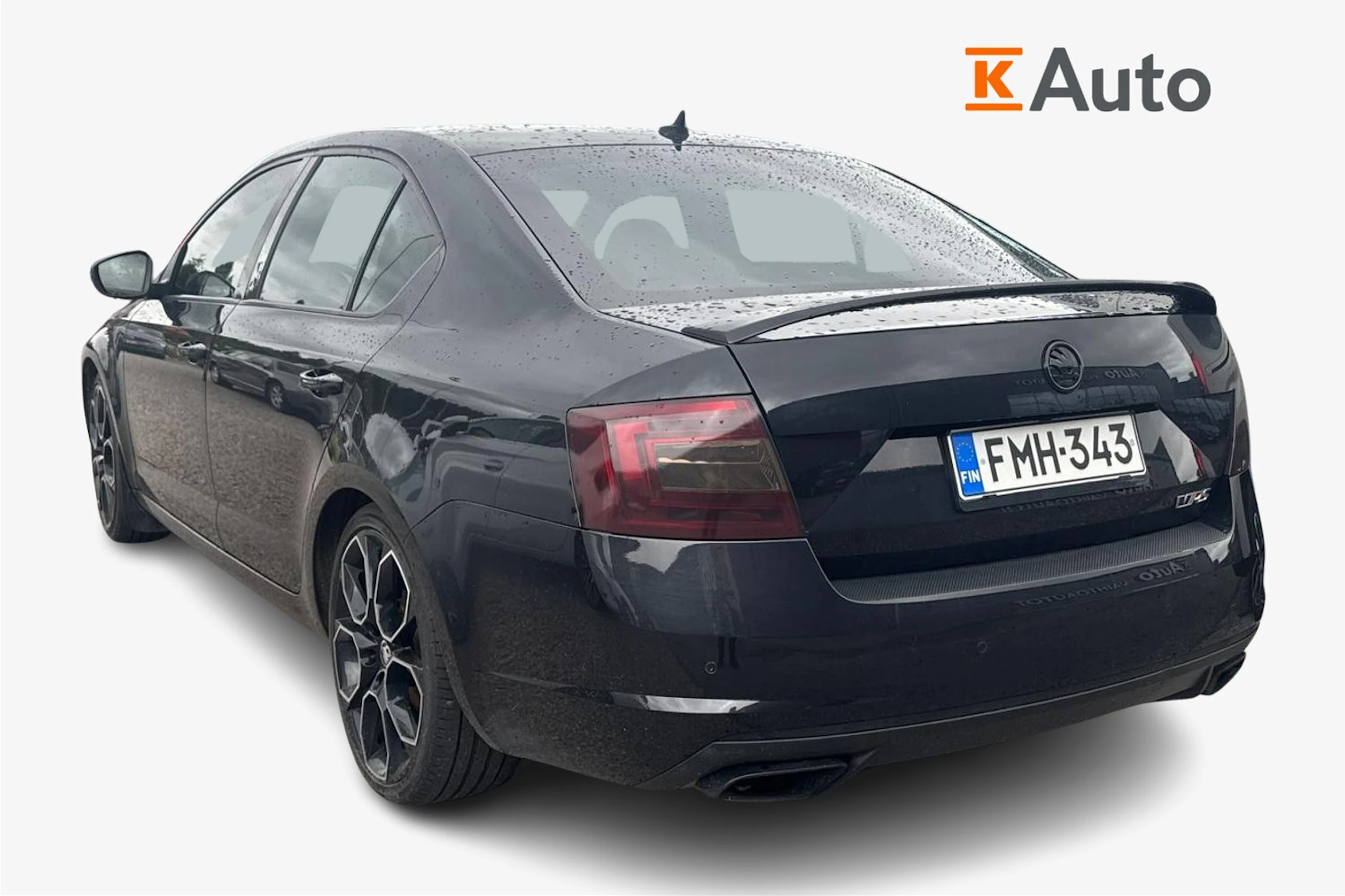 musta Skoda Octavia 2016 kuva 2.