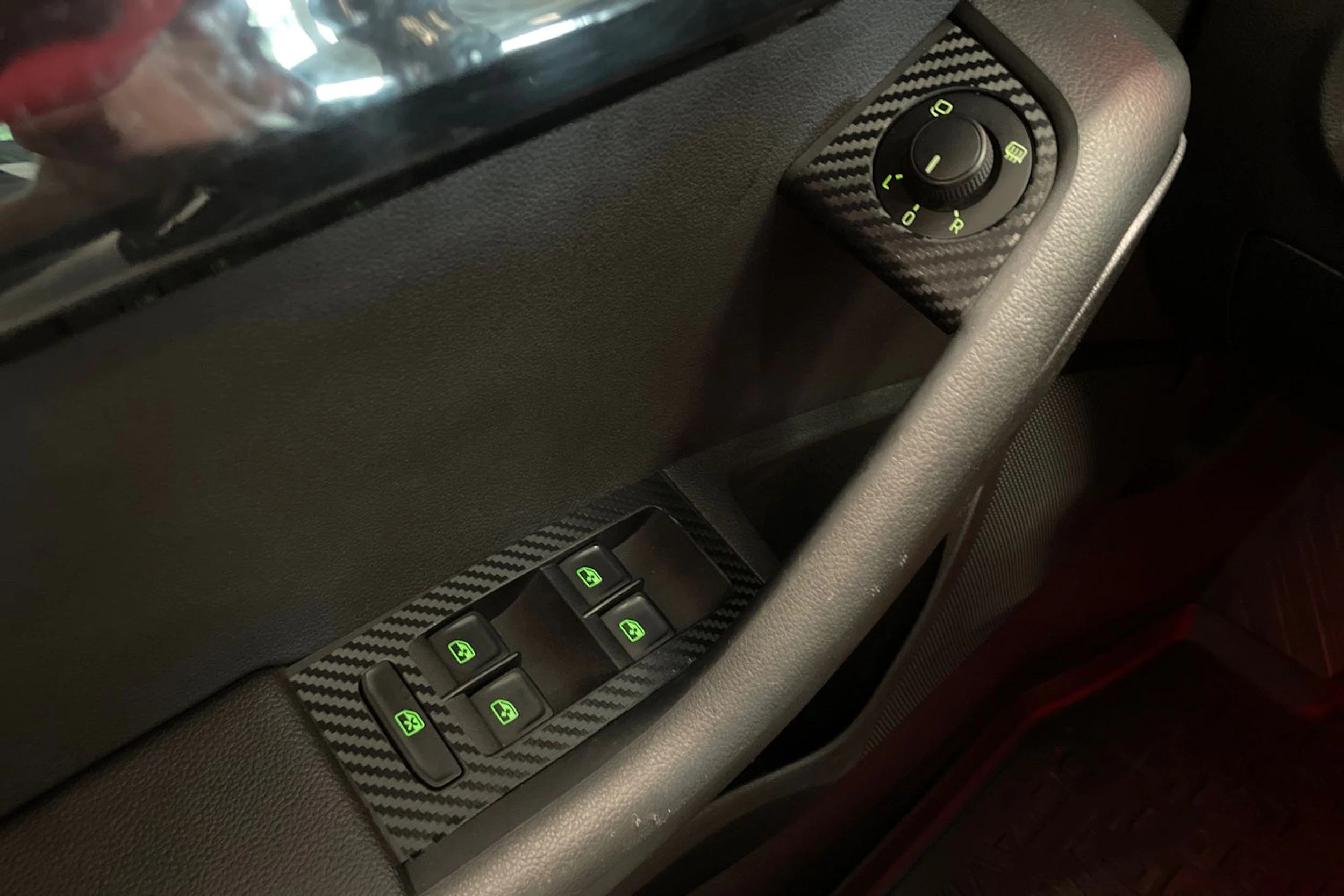 musta Skoda Octavia 2016 kuva 20.