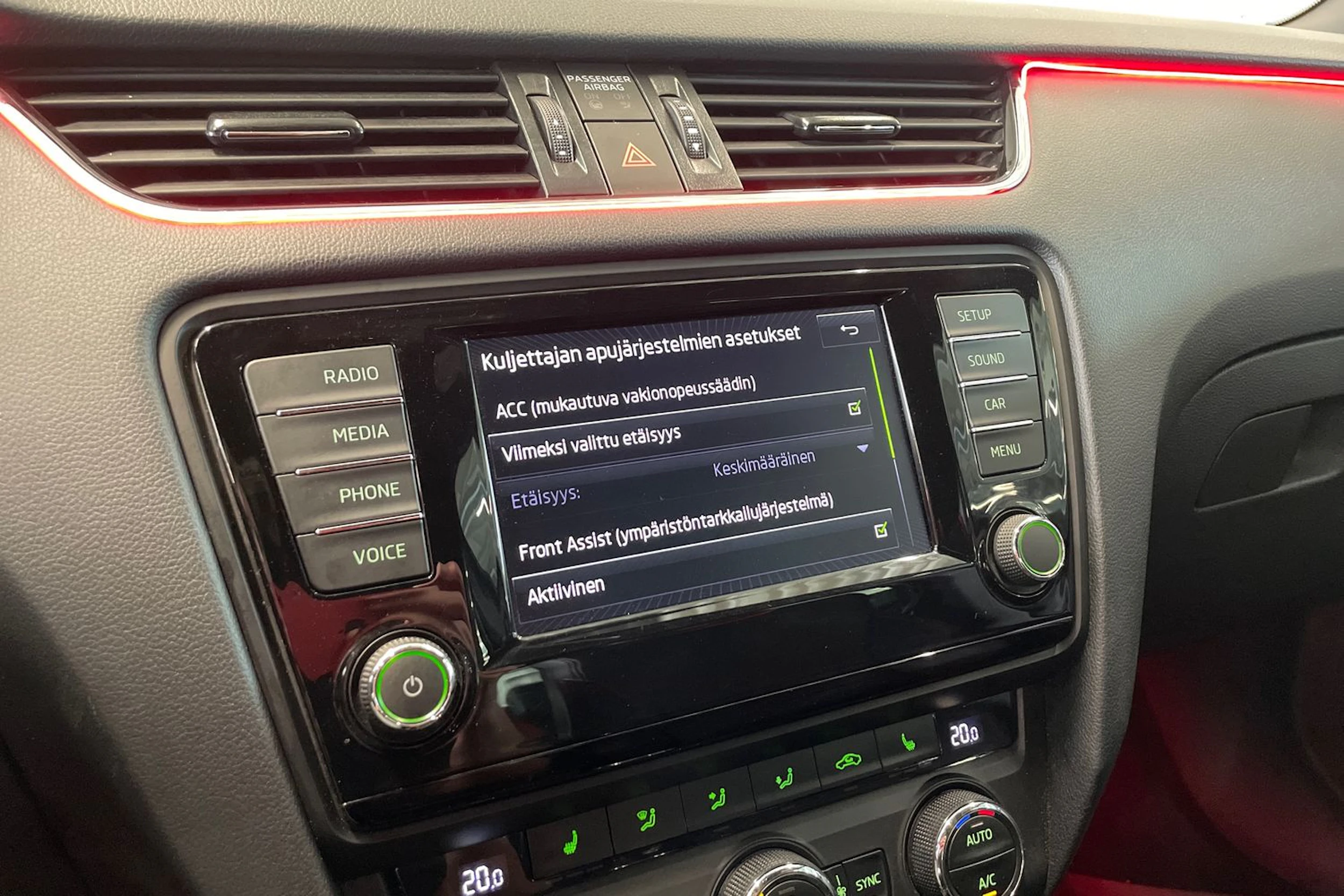 musta Skoda Octavia 2016 kuva 25.