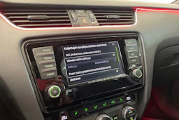 musta Skoda Octavia 2016 kuva 25.