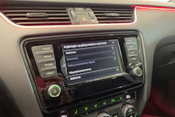 musta Skoda Octavia 2016 kuva 26.