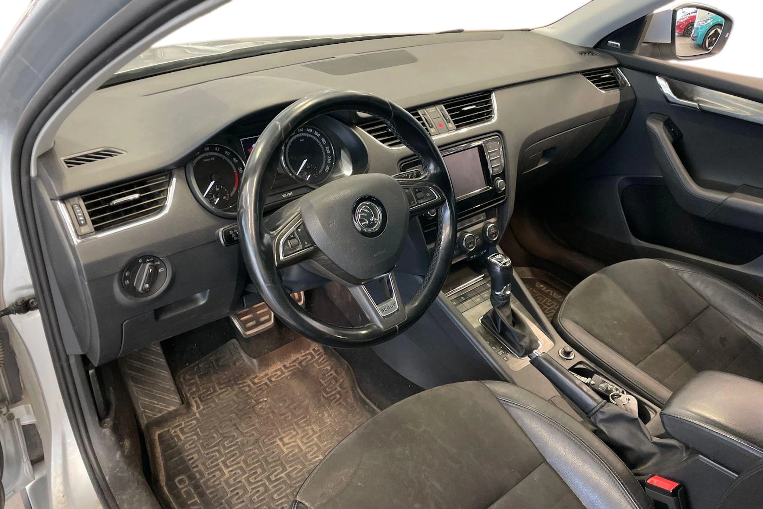 hopea Skoda Octavia 2016 kuva 3.