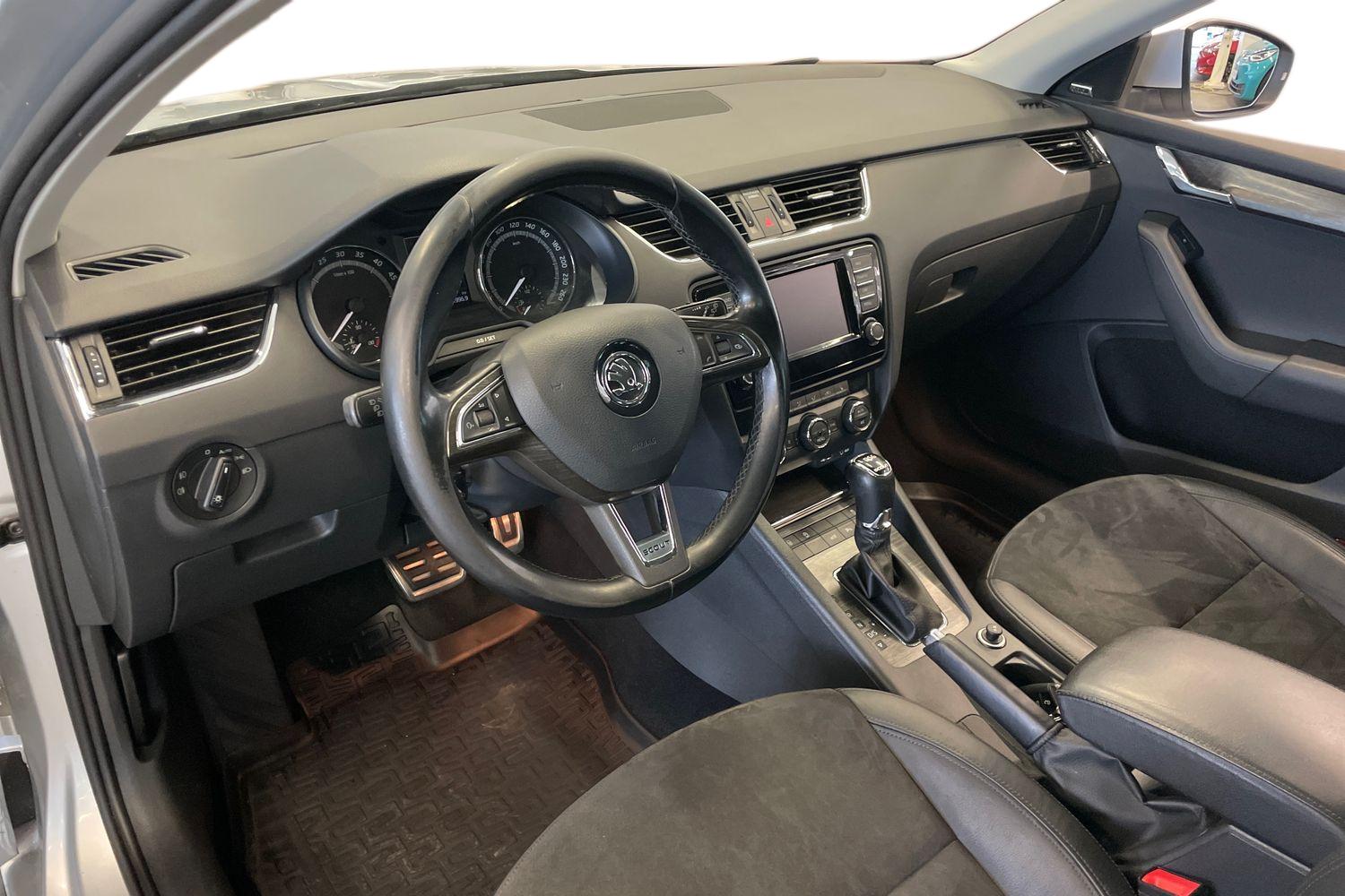 Skoda Octavia 2016, photo 6/25