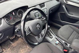 Sininen Skoda OCTAVIA 2016 kuva 3.