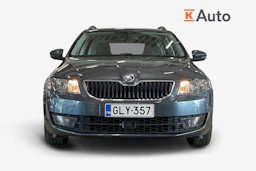 harmaa Skoda Octavia 2016 kuva 5.