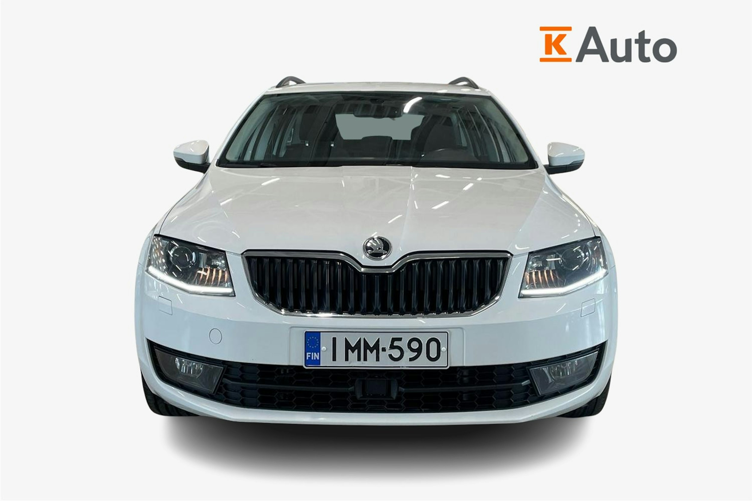 valkoinen Skoda Octavia 2016 kuva 5.